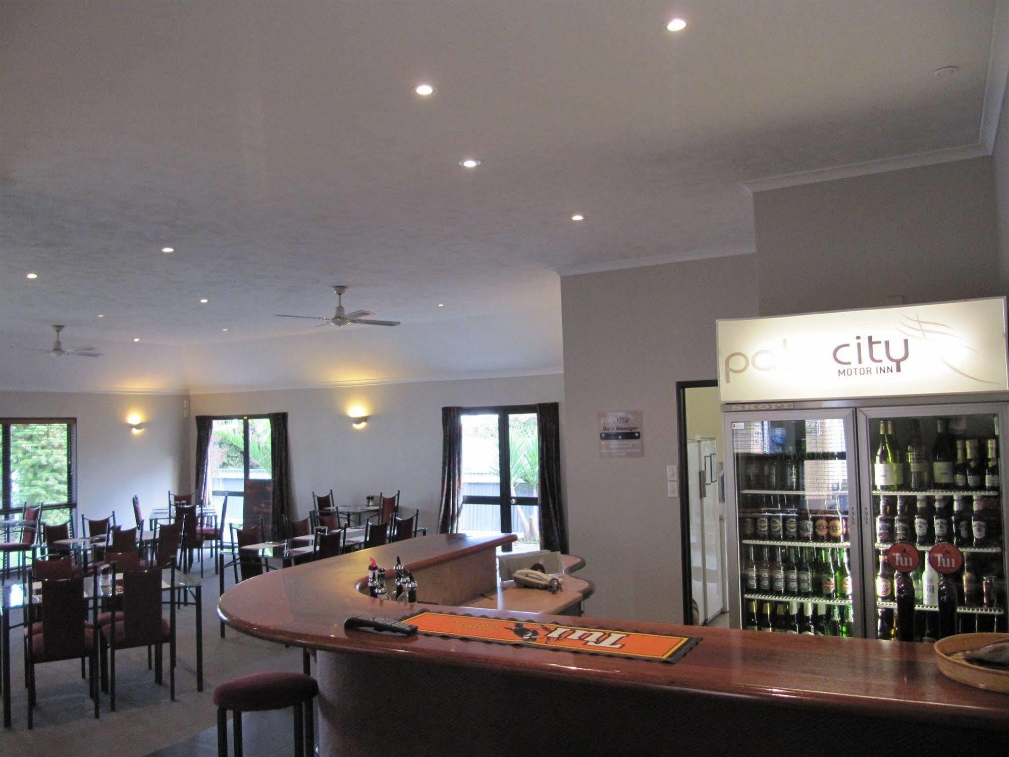Palm City Motor Inn Napier Kültér fotó